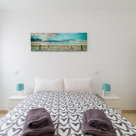 La Isla Apartment Vecindario  Luaran gambar