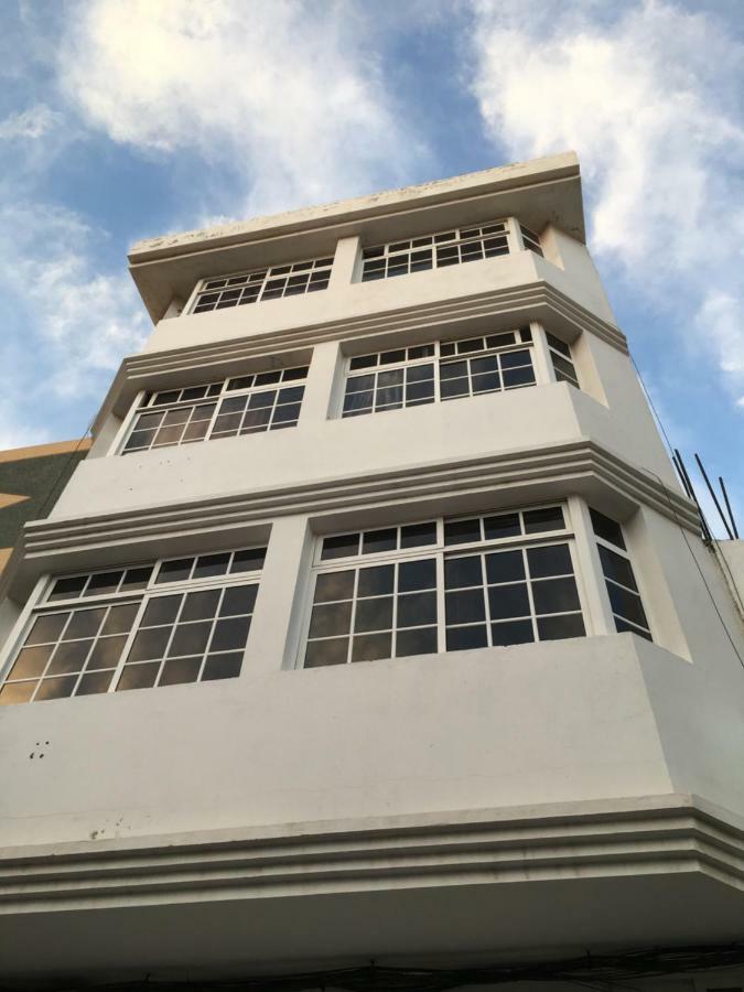 La Isla Apartment Vecindario  Luaran gambar